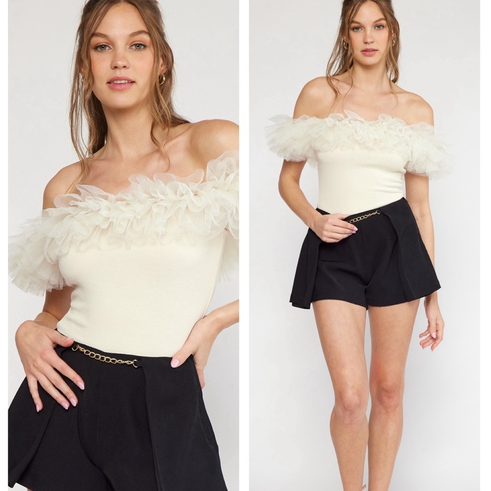 🎁🎁ENTRO Creamy white ruffle tulle bodysuit 🎁🎁